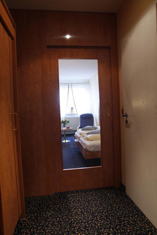 Hotel Villa Brenner Grünstadt Δωμάτιο φωτογραφία
